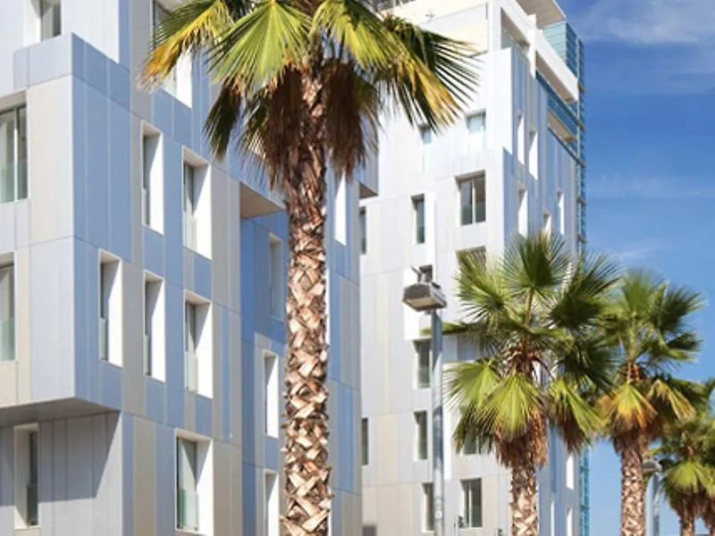Lugaris Beach Barcelona Apartment